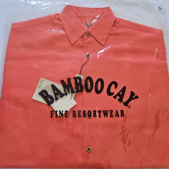 Bamboo Cay Other - Bamboo Cay Fine Resortwear Coral Button Up Shirt Men’s Size Small NWT